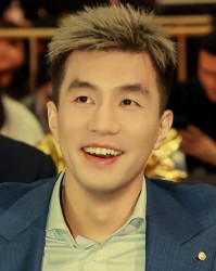 体育APP-郭艾伦行程满满!虽丢了芝麻,但却捡了个大西瓜,NBA全明星不见不散